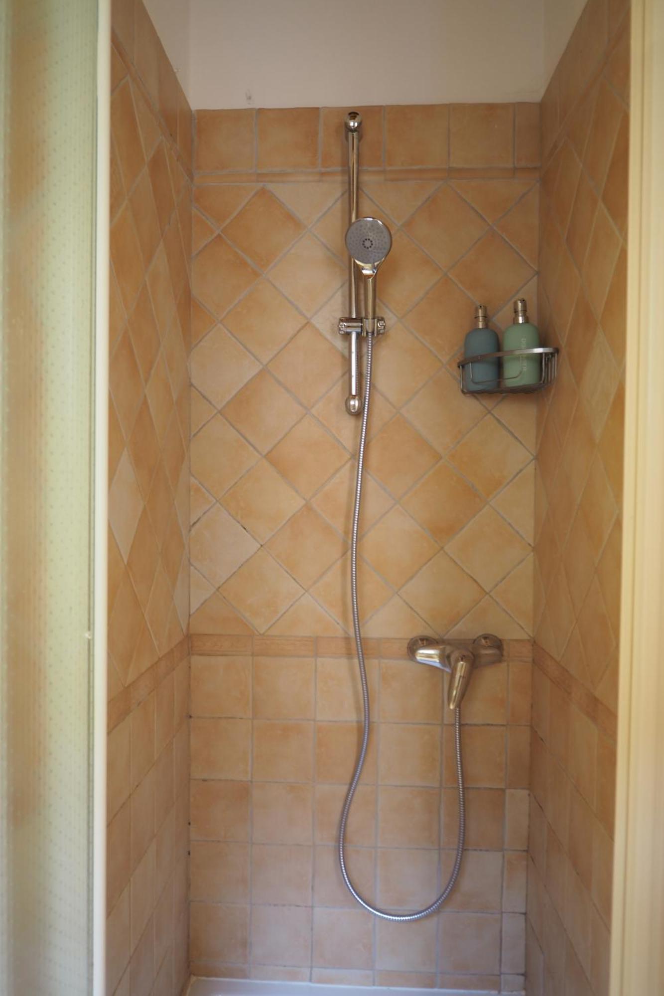 Apartamento Casa Vacanze Myrasol Bolonia Exterior foto